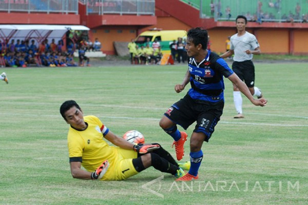 Persela Tundukkan Madura United 2-0