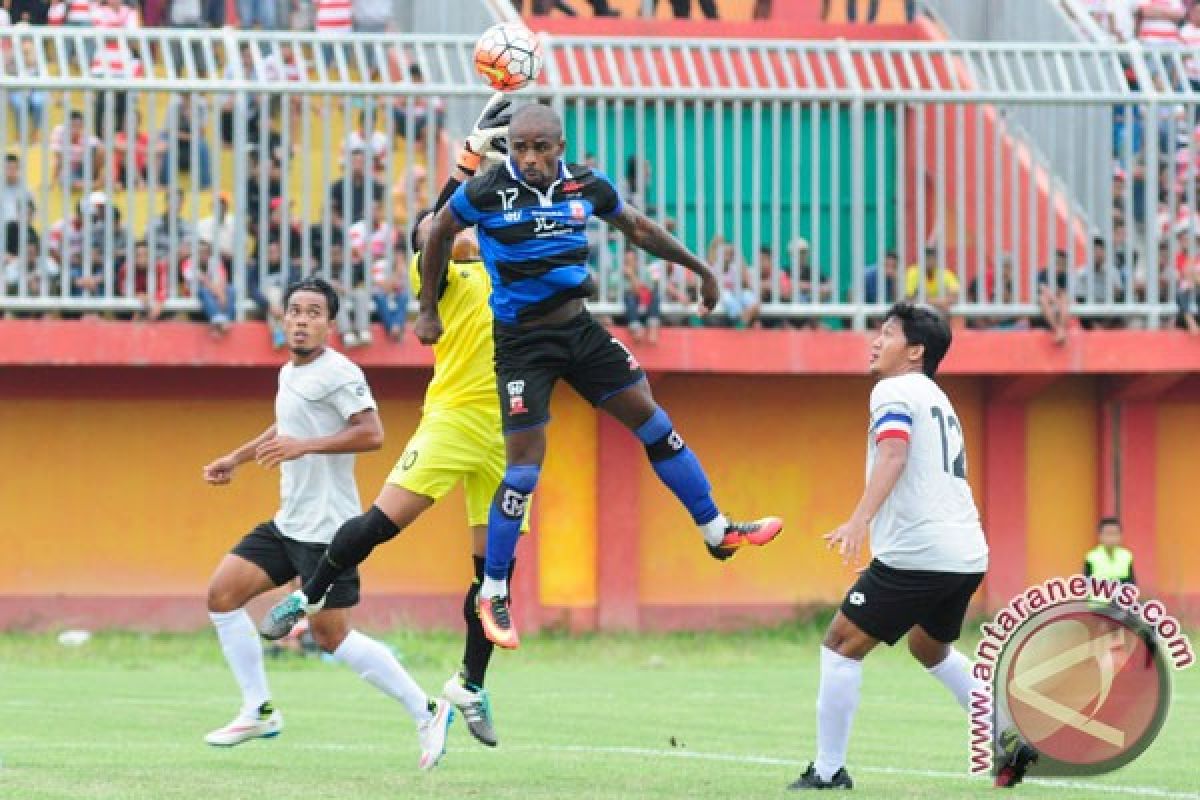 Semen Padang pelajari kekuatan Madura United