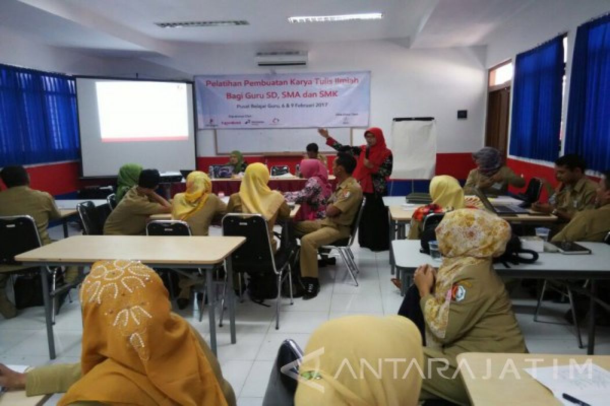 Puluhan Guru Bojonegoro Ikuti Penelitian Tindakan Kelas