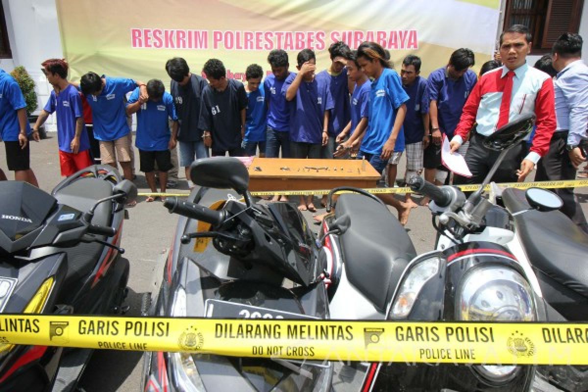 Polisi Tembak Mati Bandit Motor di Surabaya