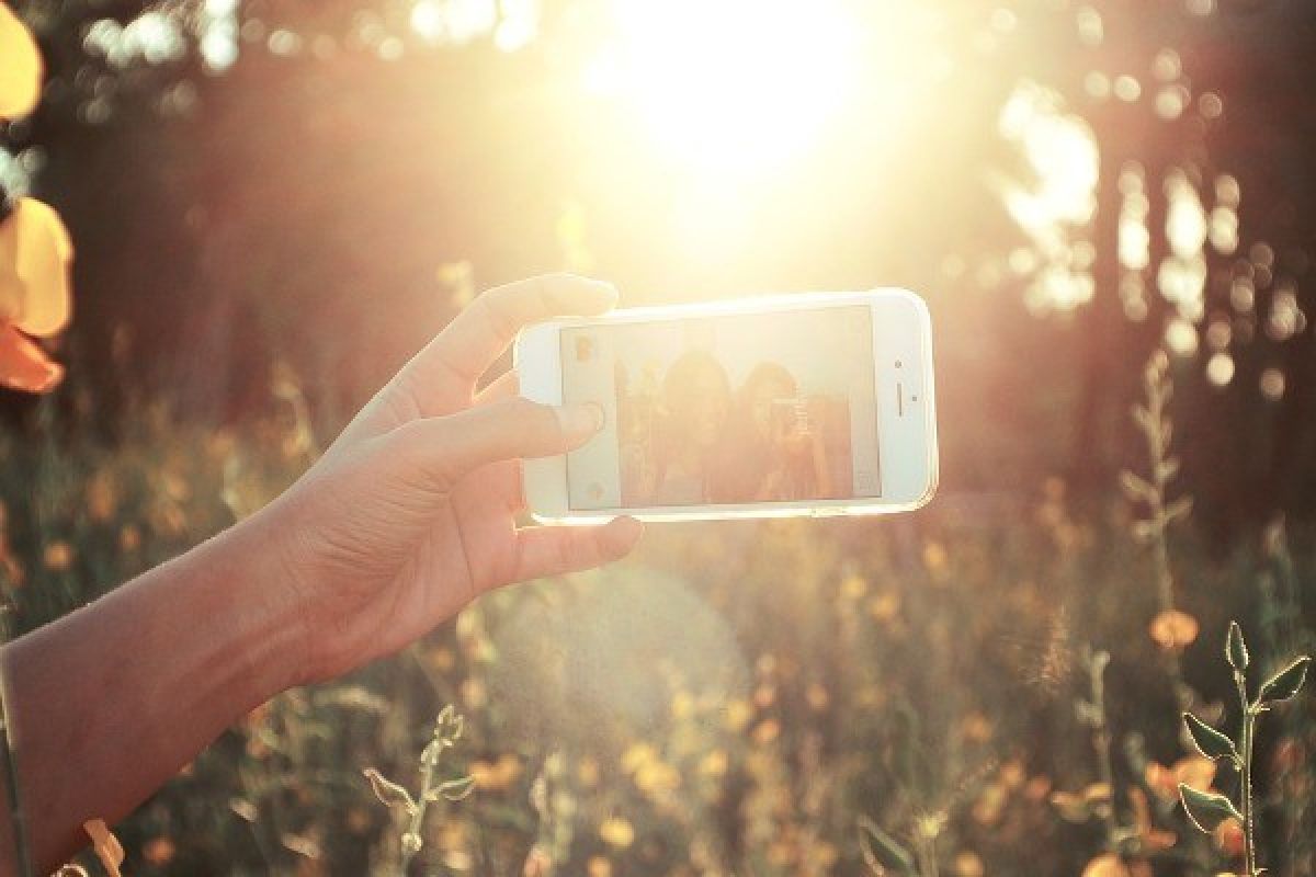 Penyuka selfie anggap dirinya lebih menarik