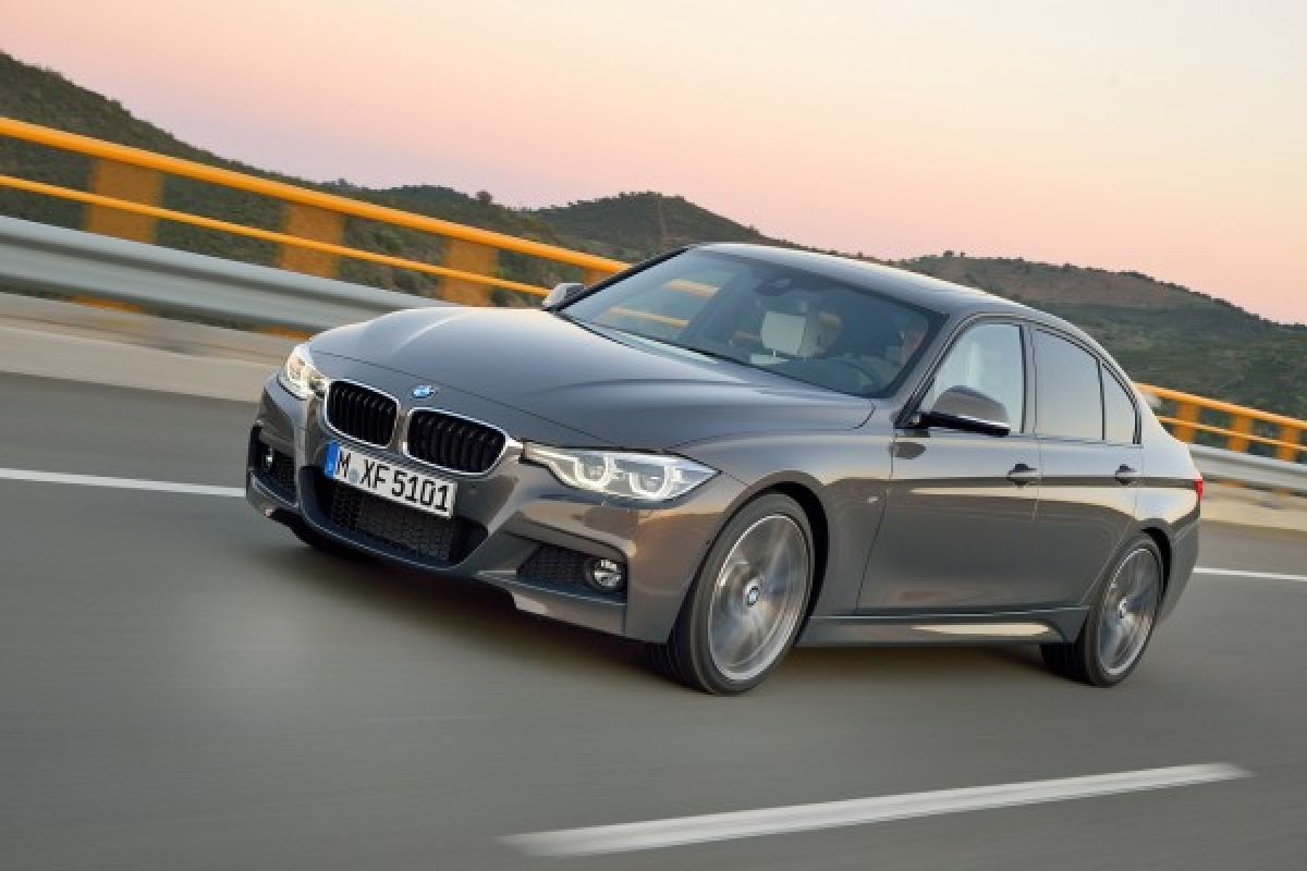 BMW Seri 3 raih tingkat keamanan terbaik IIHS