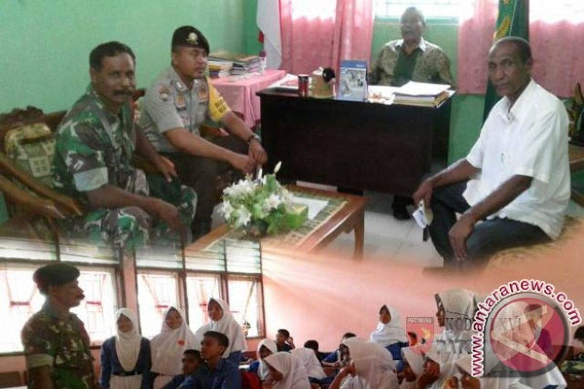 TNI/Polri Melindungi Masyarakat