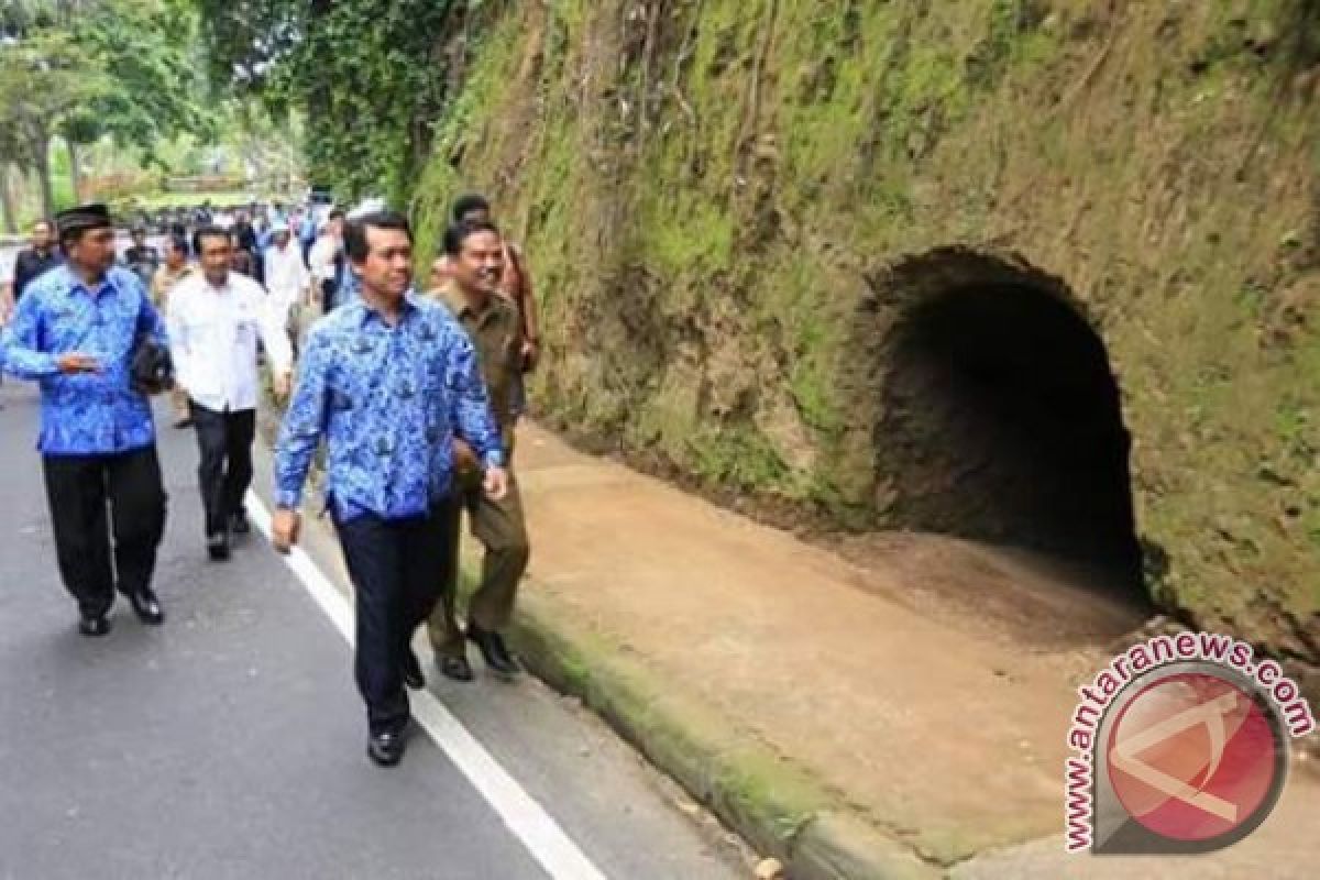 Bupati Klungkung Tinjau Goa Penjajahan Jepang