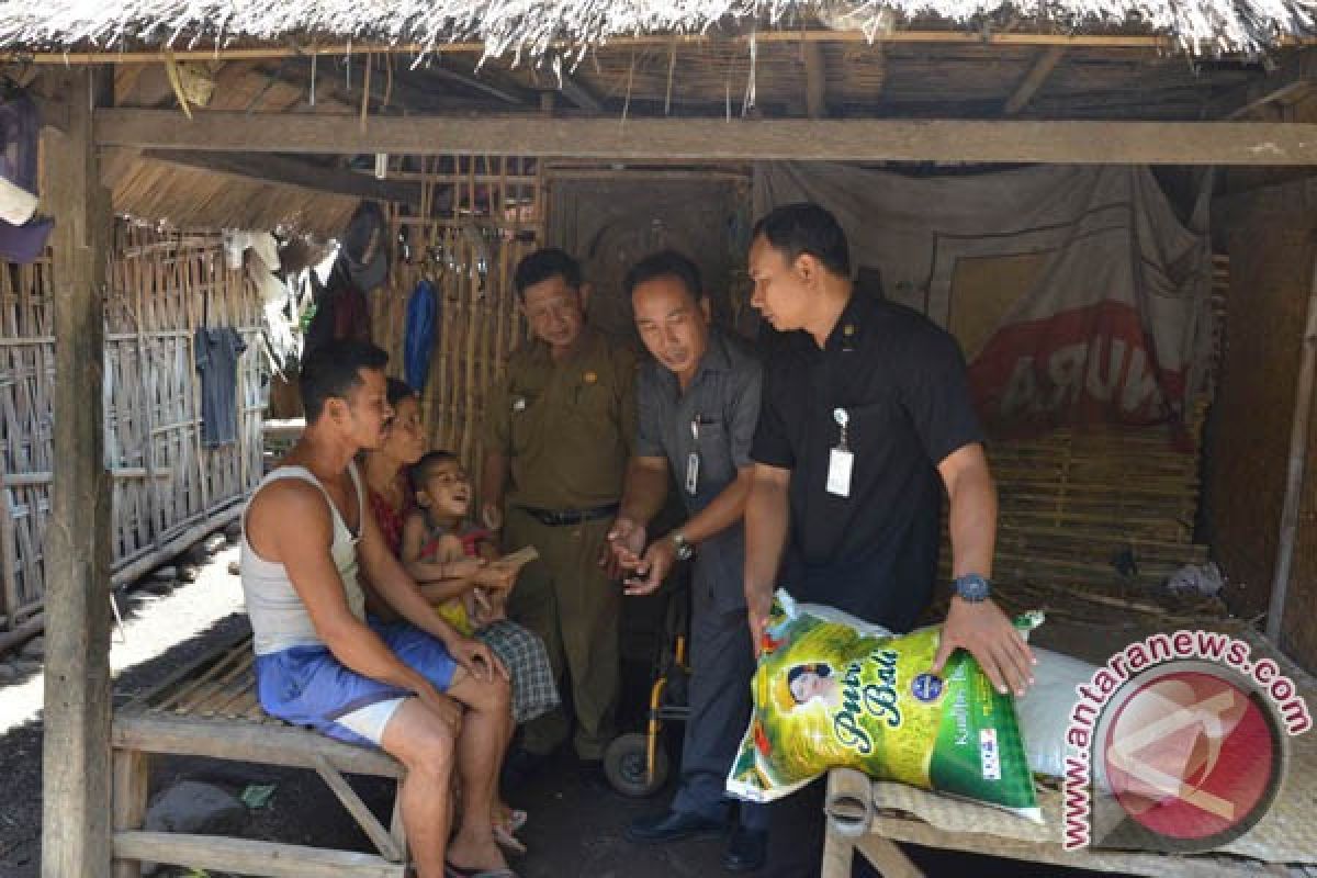 Gubernur Bali Bantu Bocah Penderita Meningitis