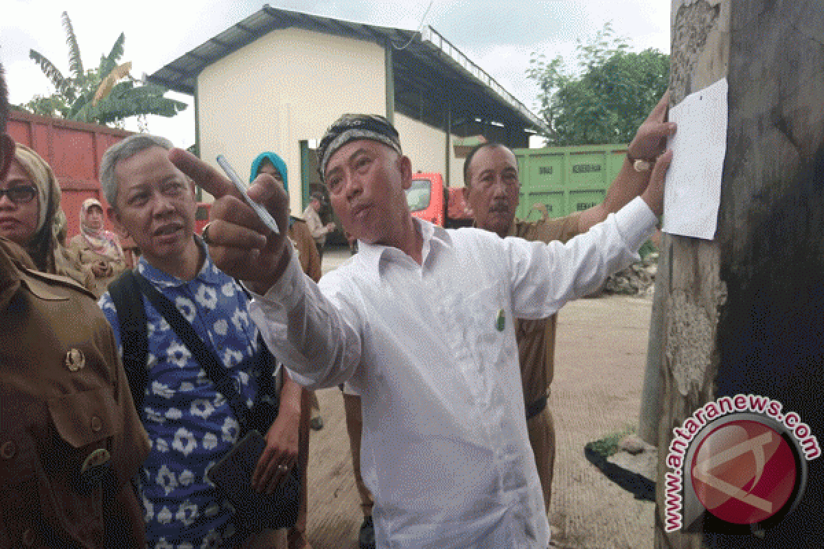 71 Truk Sampah Kota Bekasi Rusak