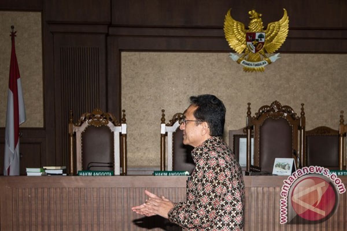 Irman Mengaku Terkejut dan Sangat Terpukul dengan Tuntutan 7 Tahun Penjara