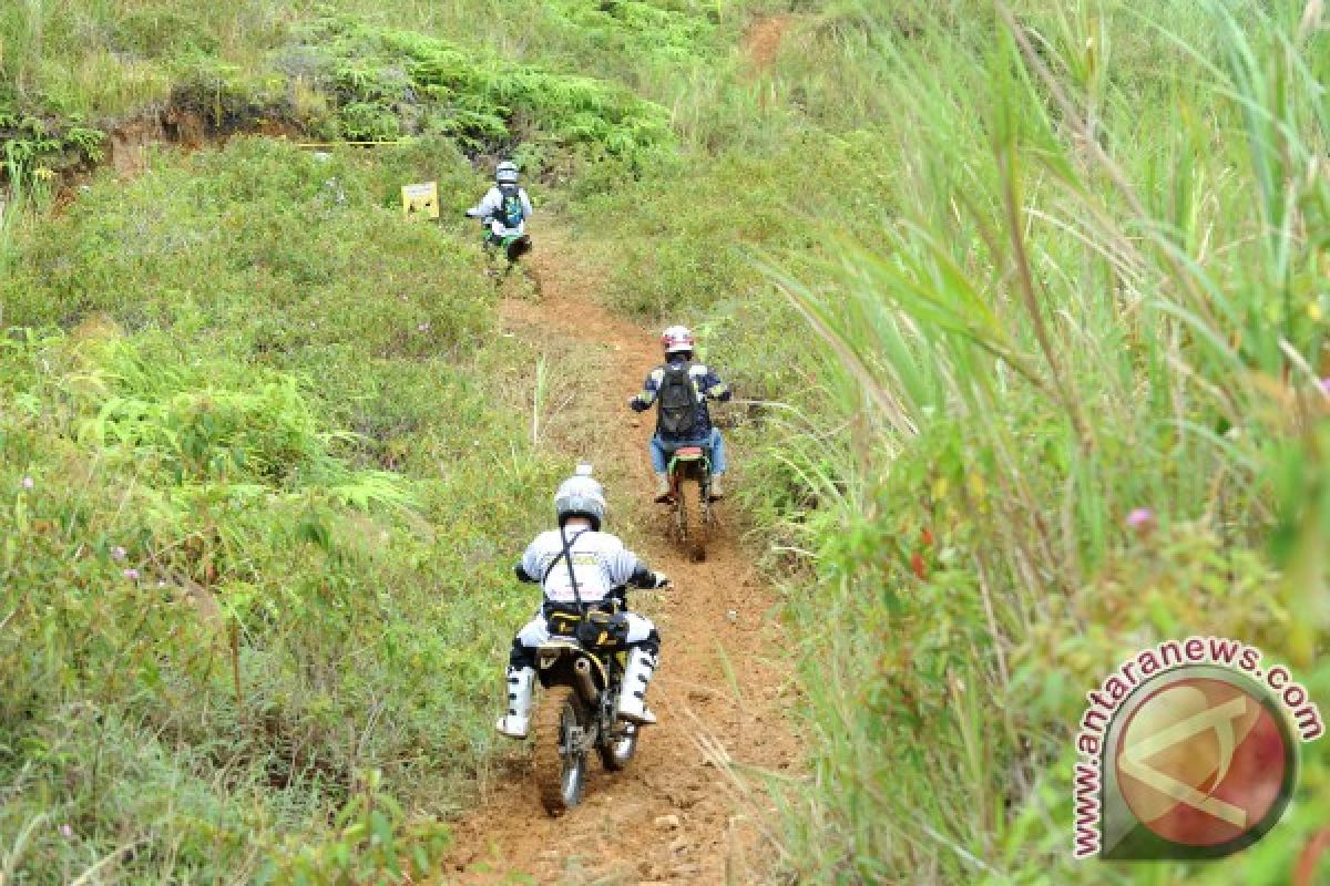 1.200 offroader ramaikan ASTRAC Green Trailventure 2017