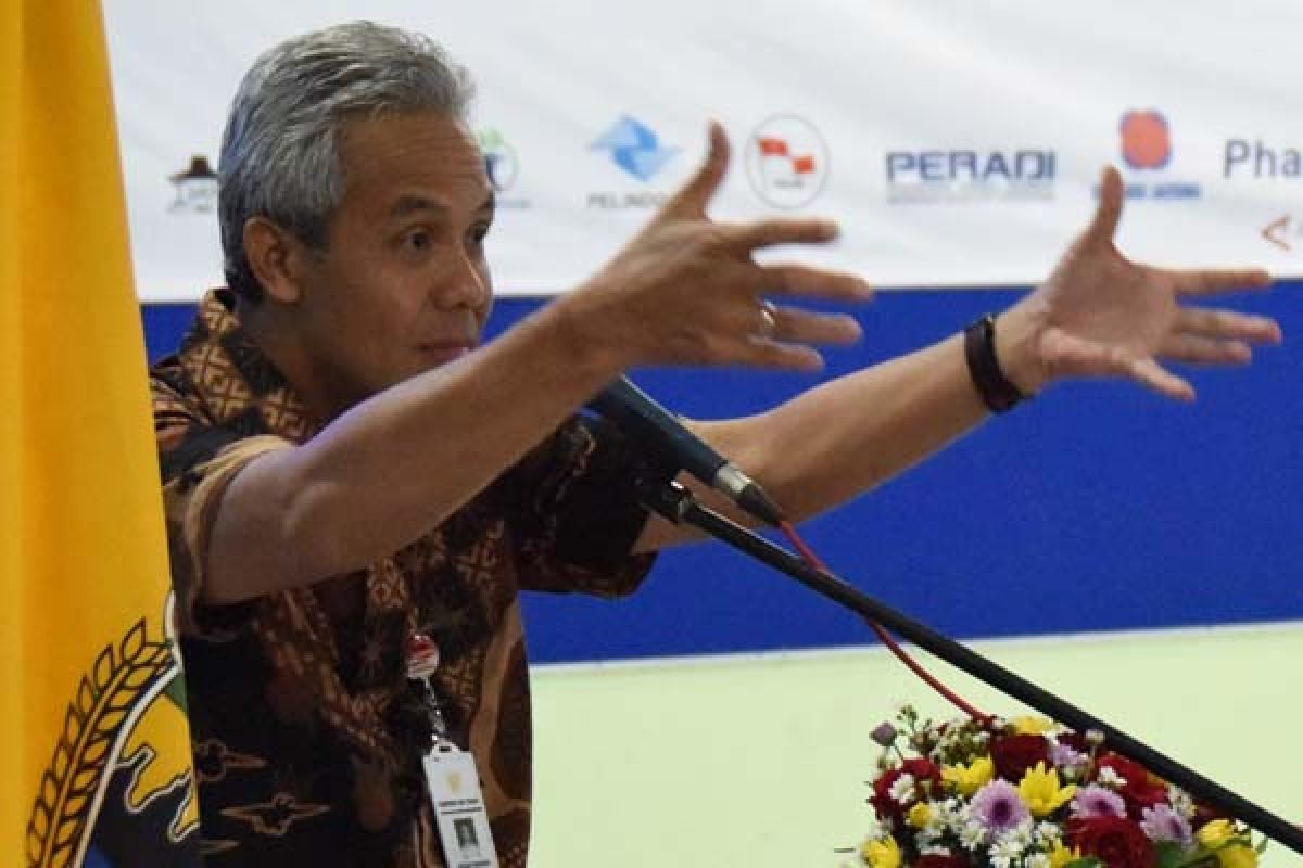 Ganjar Minta Disediakan "Call Center" PPDB