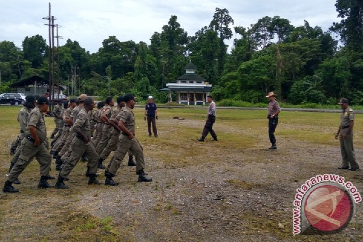 Satpol PP Mimika latihan fisik rakornis tingkat provinsi  