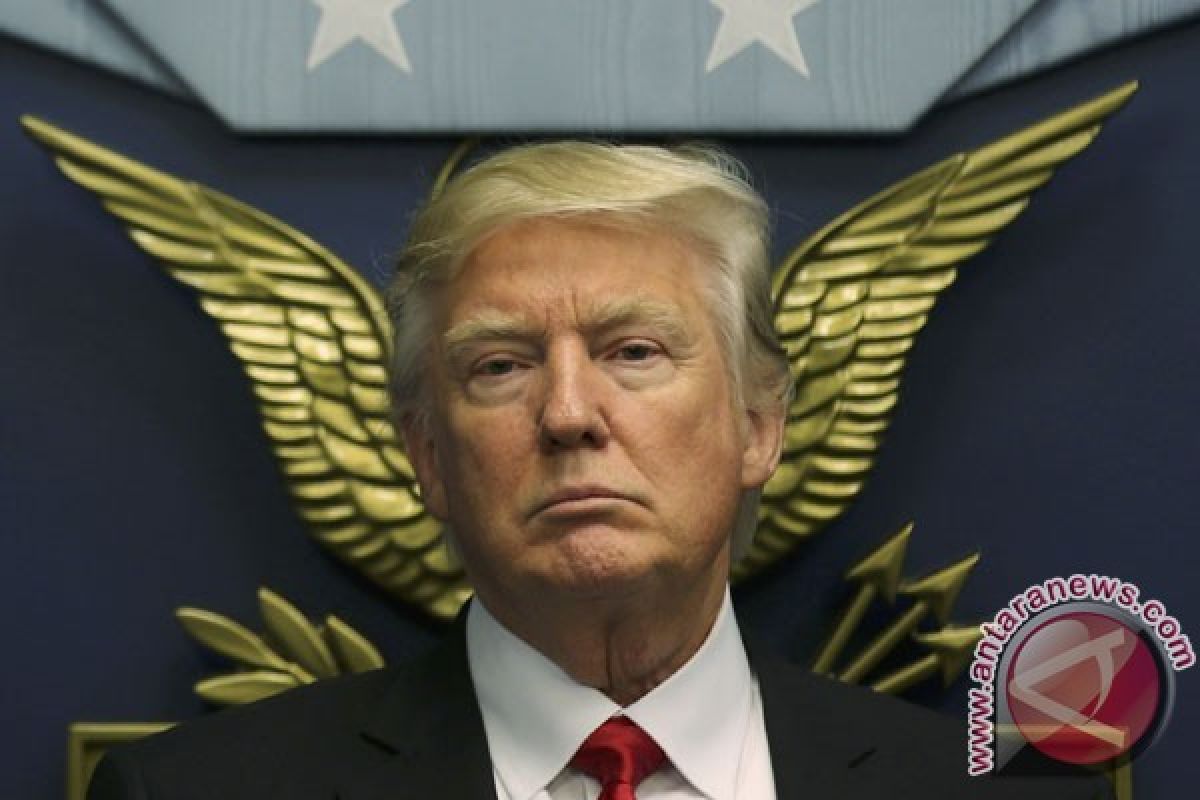 Donald Trump, presiden narsistis yang terasing di Gedung Putih