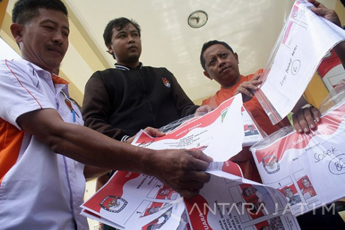 KPU Pamekasan Terima 700 Kardus Surat Suara