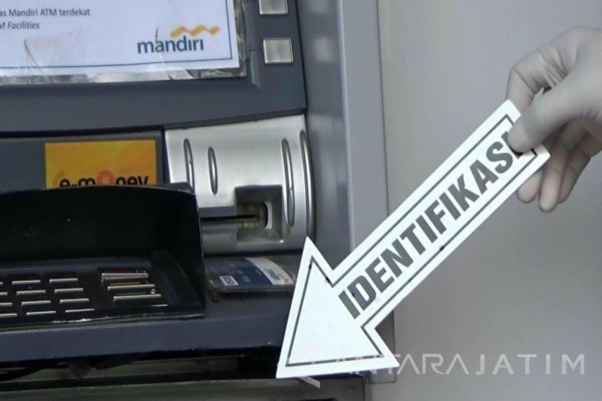 ATM Mandiri di Situbondo Dibobol Pencuri (Video)