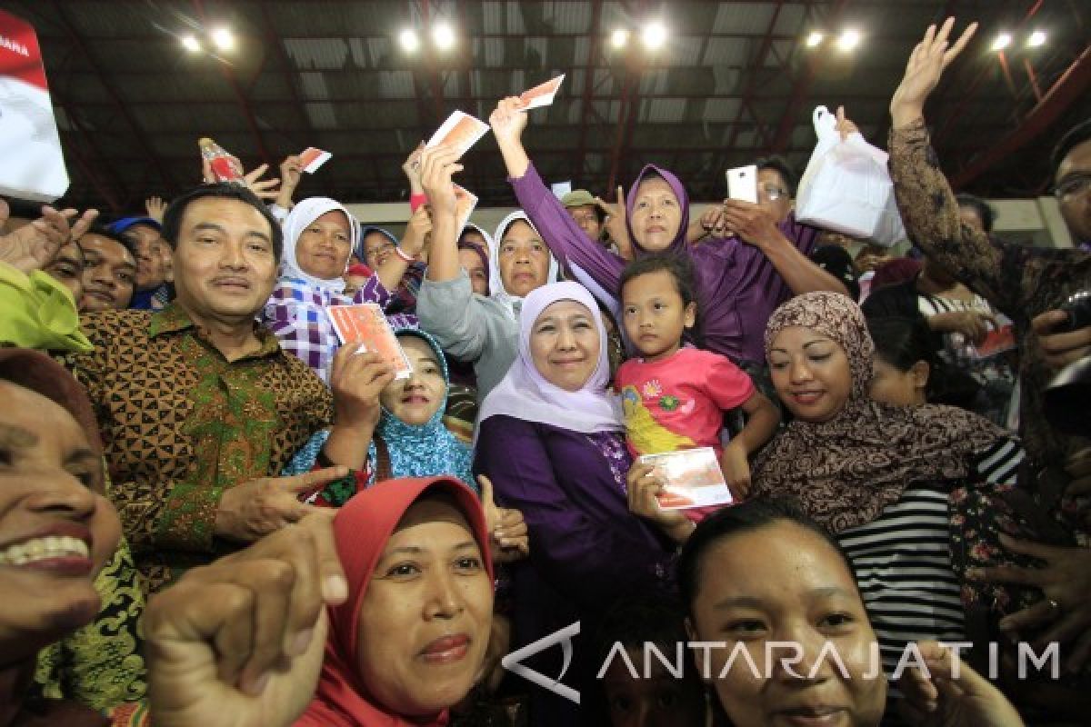 Mensos Salurkan BPNT Pertama di Surabaya (Video)