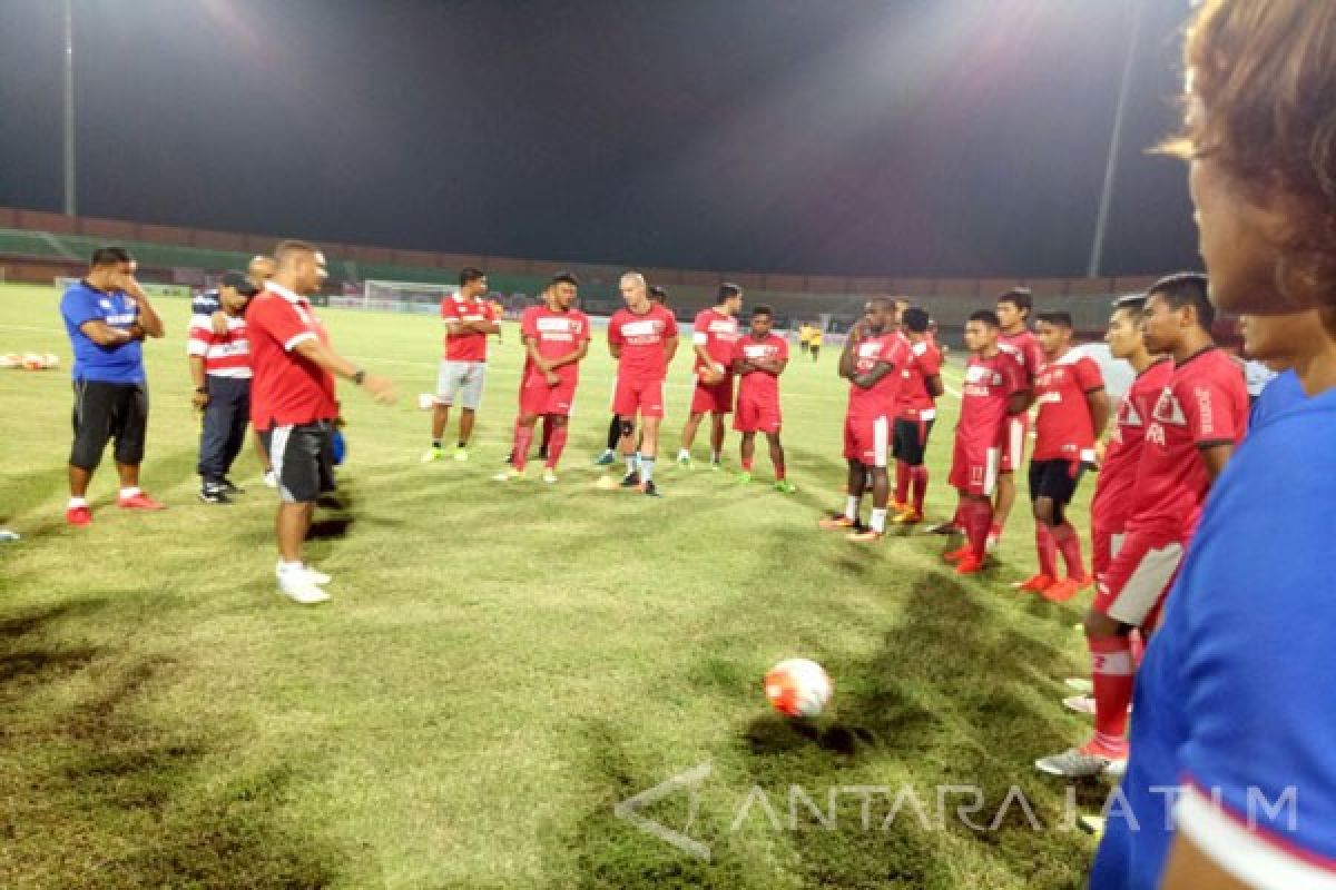 Pemain Asing Madura United Alami Gangguan Mental