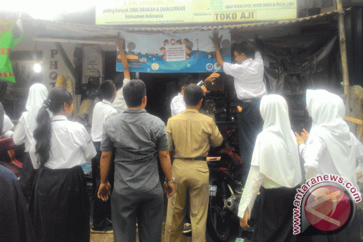 Siswa Bojong Gede Tolak Jadi Target Rokok