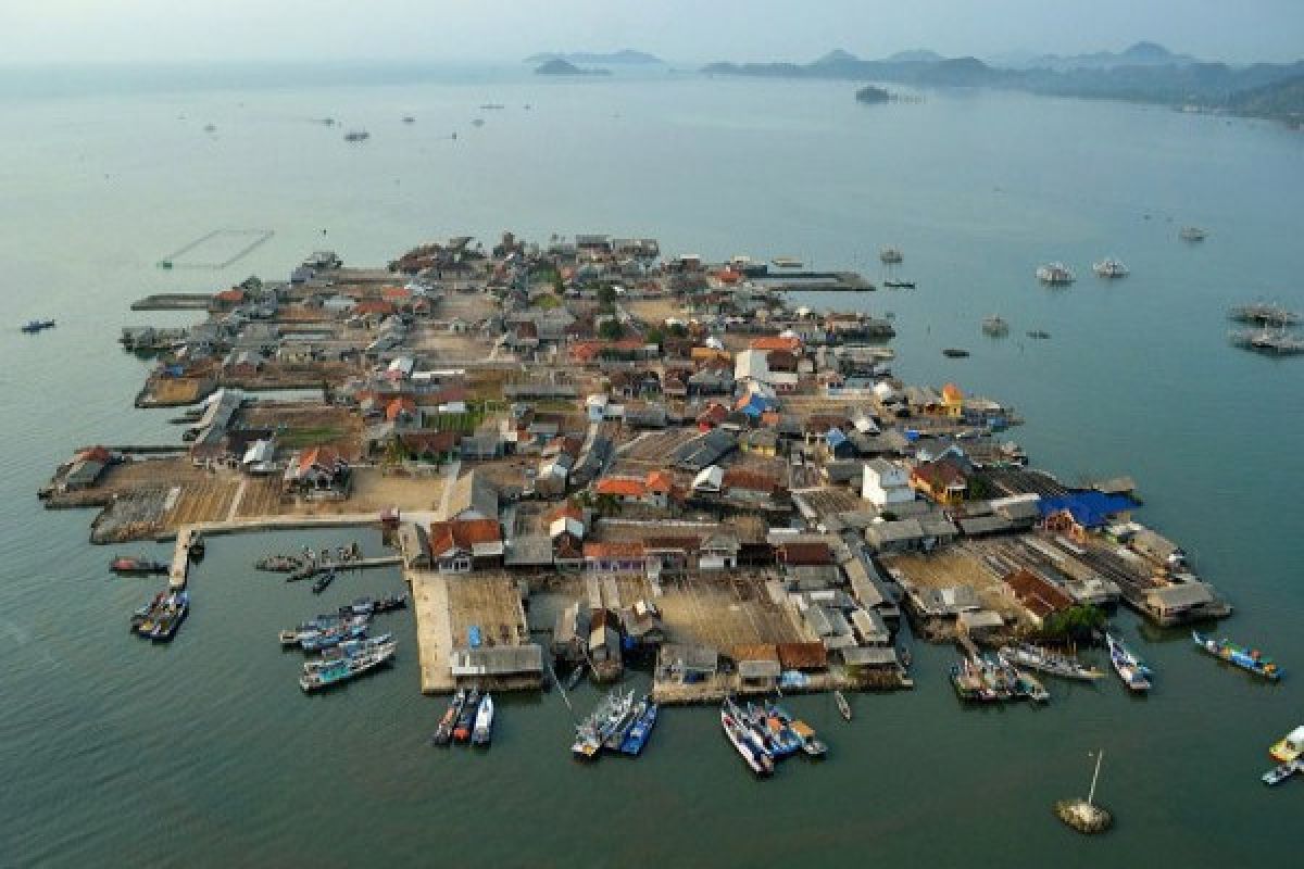 Pulau pasaran jadi tempat cari kerang bulu