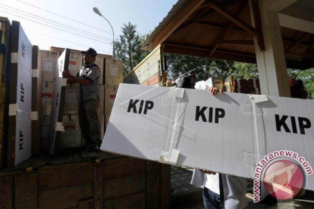 KIP plenokan rekapitulasi suara Pilgub Aceh