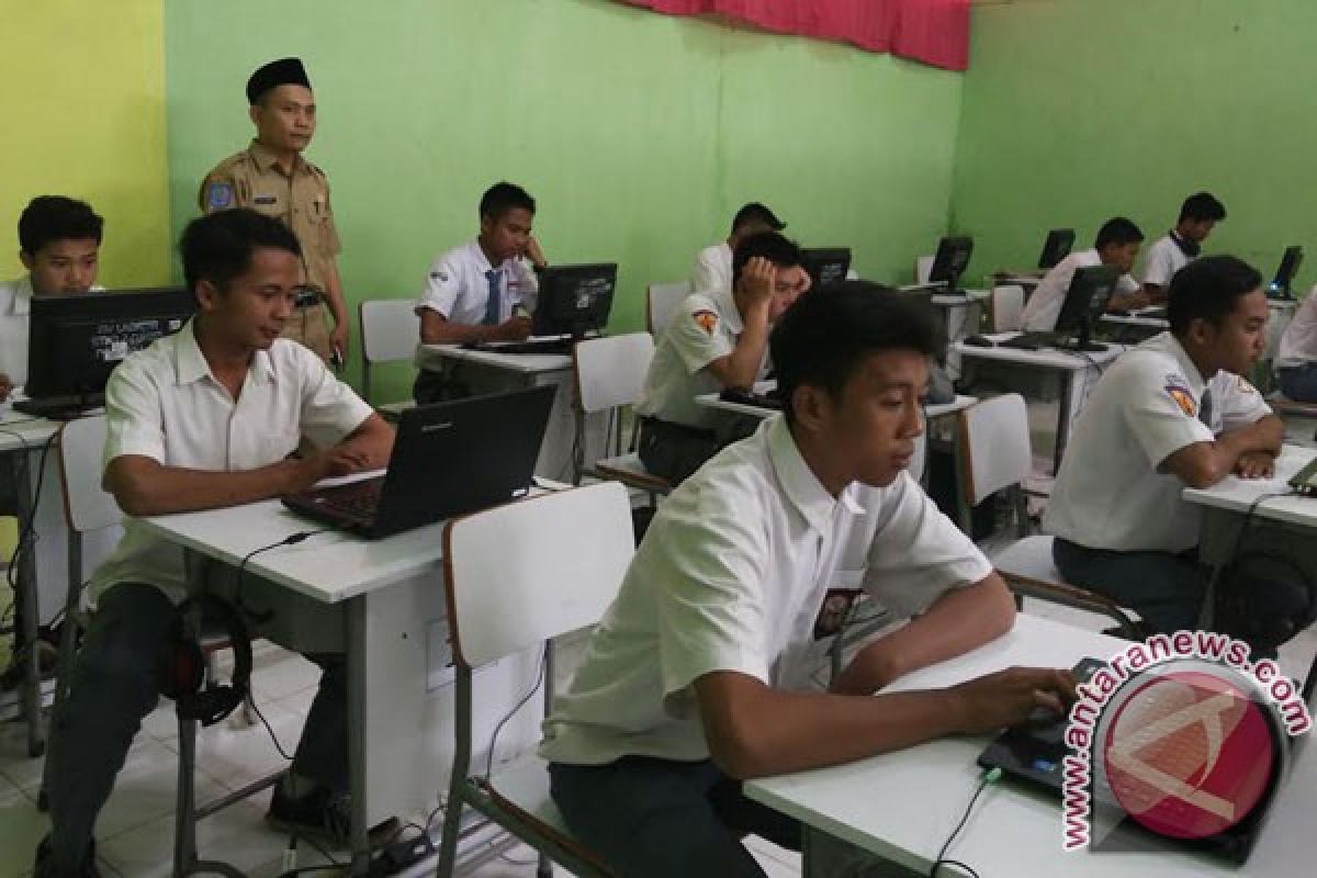 Akhirnya Disdik Bengkulu pinjam laptop siswa untuk UNBK