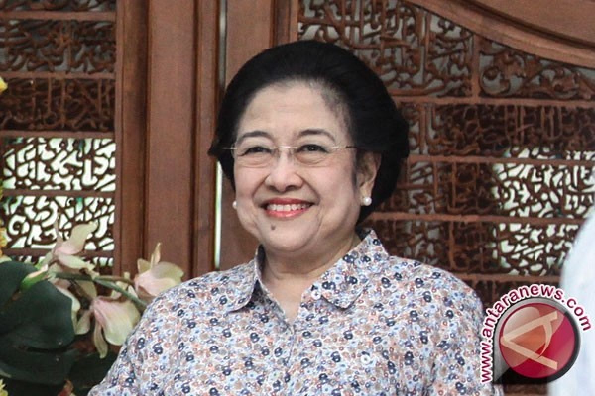 Megawati Gunakan Hak Pilihnya di TPS Kebagusan
