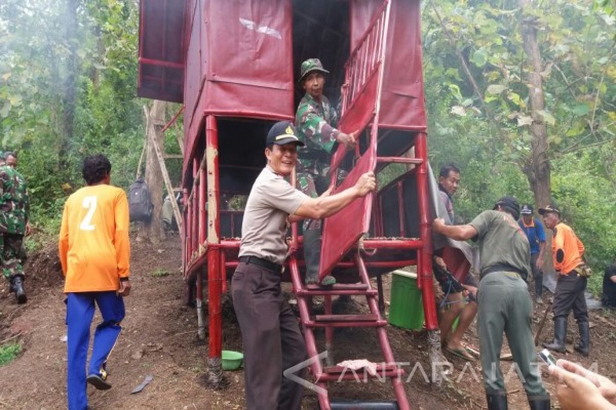 TNI-Polri Jember Bongkar Padepokan Diduga Sesat