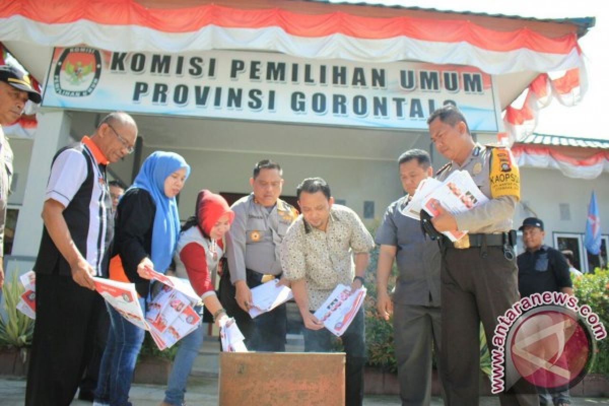 KPU Gorontalo Musnahkan 12.550 Surat Suara Rusak 