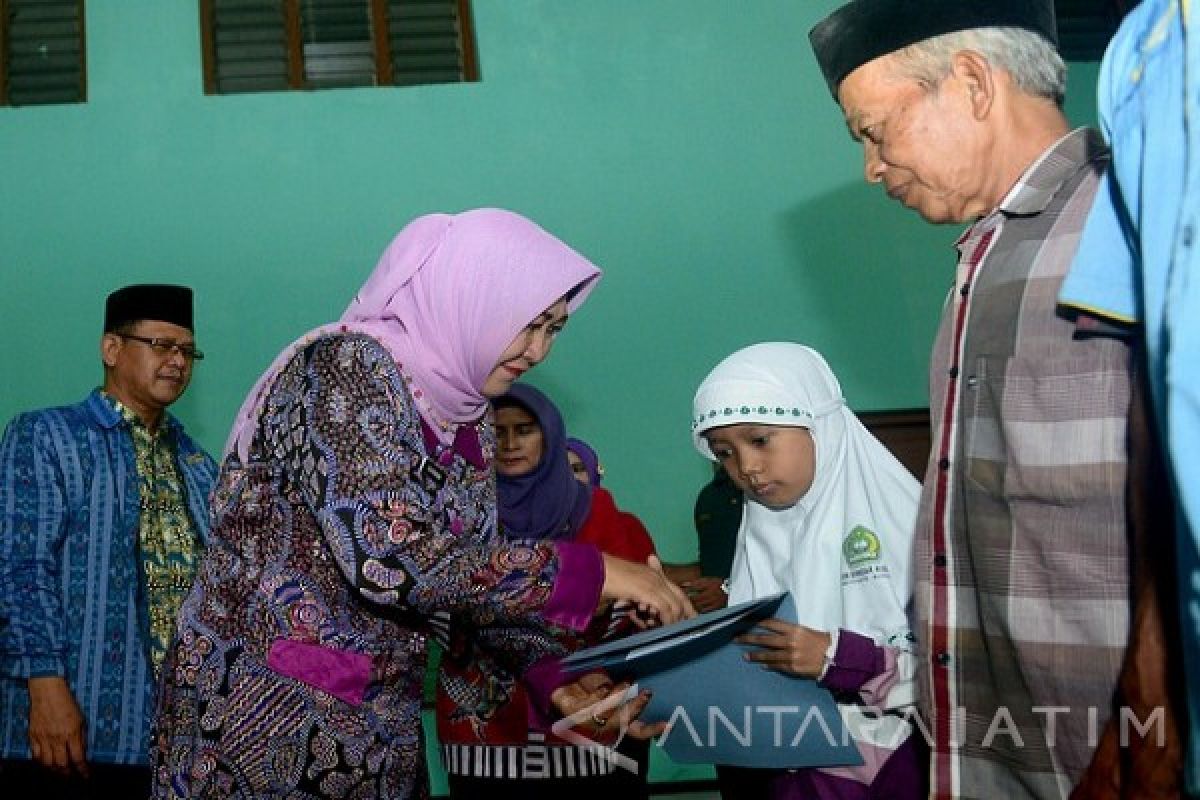 1.500 Mustahik di Kediri Terima Bantuan Zakat (Video)  