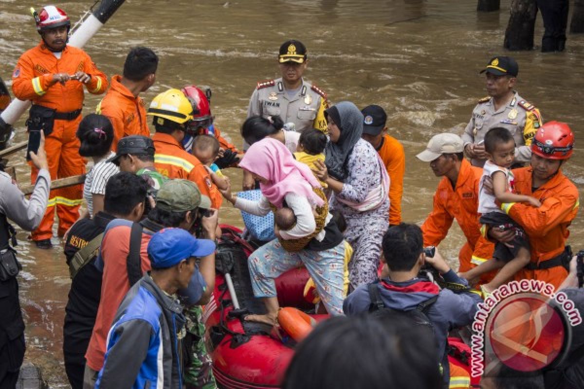 Banjir di Cawang disebabkan sheetpile bocor