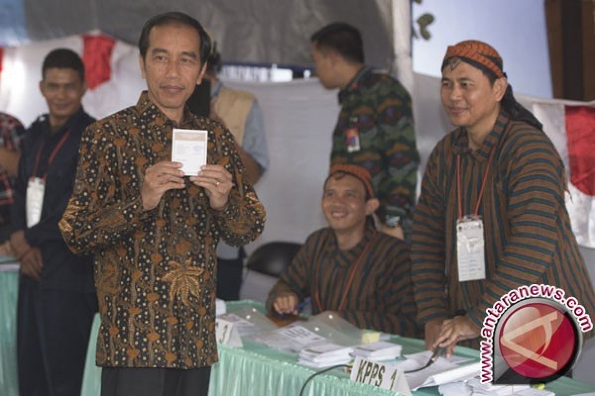 Presiden apresiasi pilkada serentak berjalan aman dan lancar