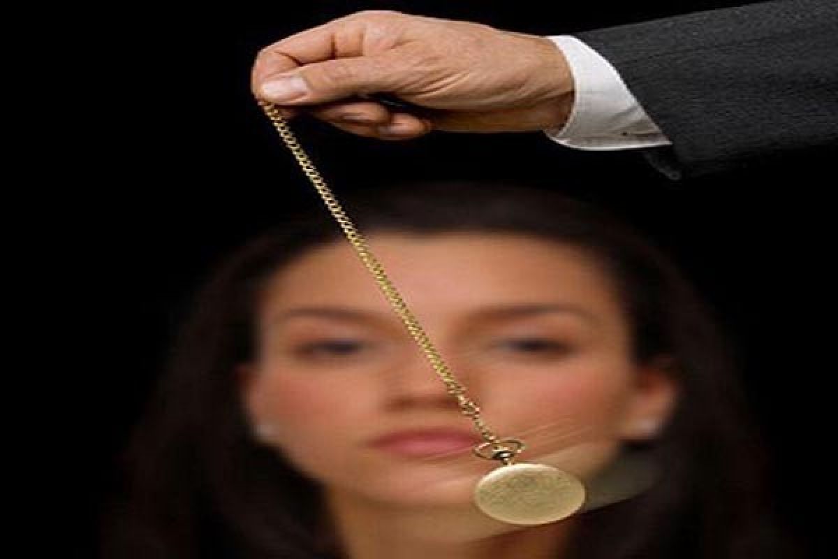 Jadi korban hipnotis, kalung emas seberat 37,5 gram raib