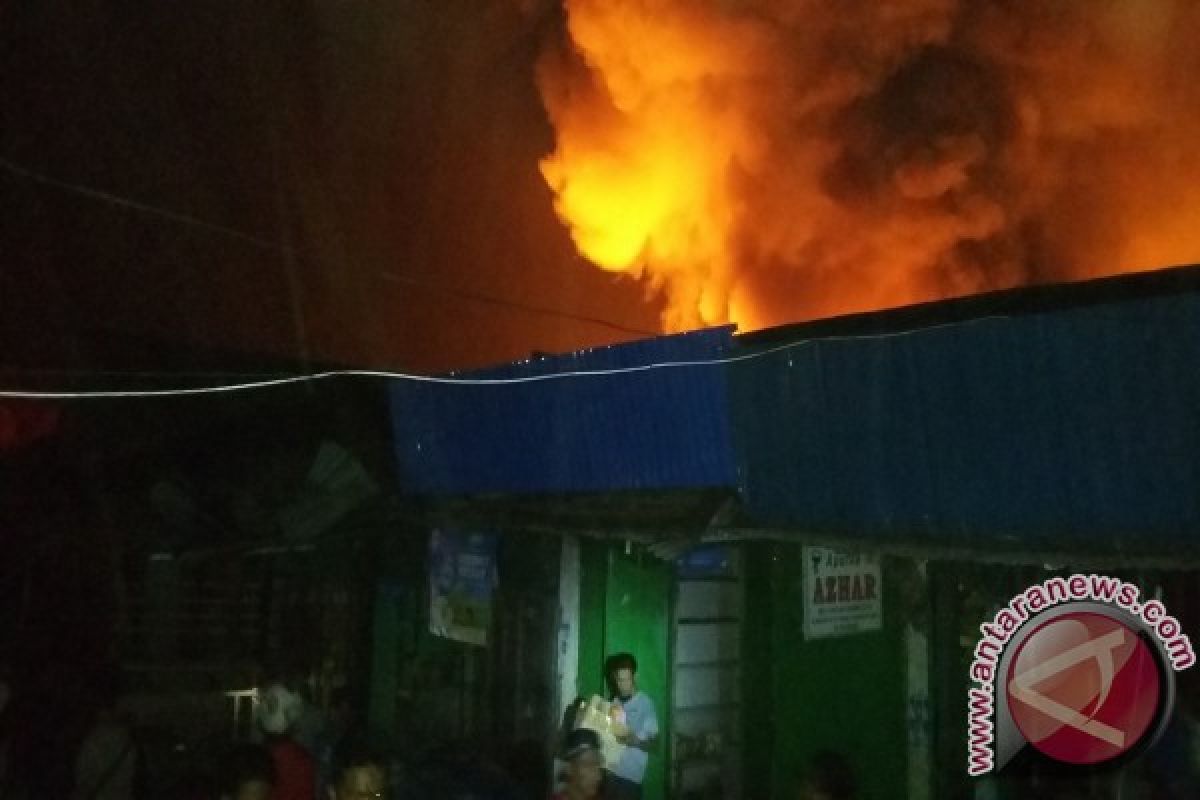Pasar Remu Kota Sorong Terbakar