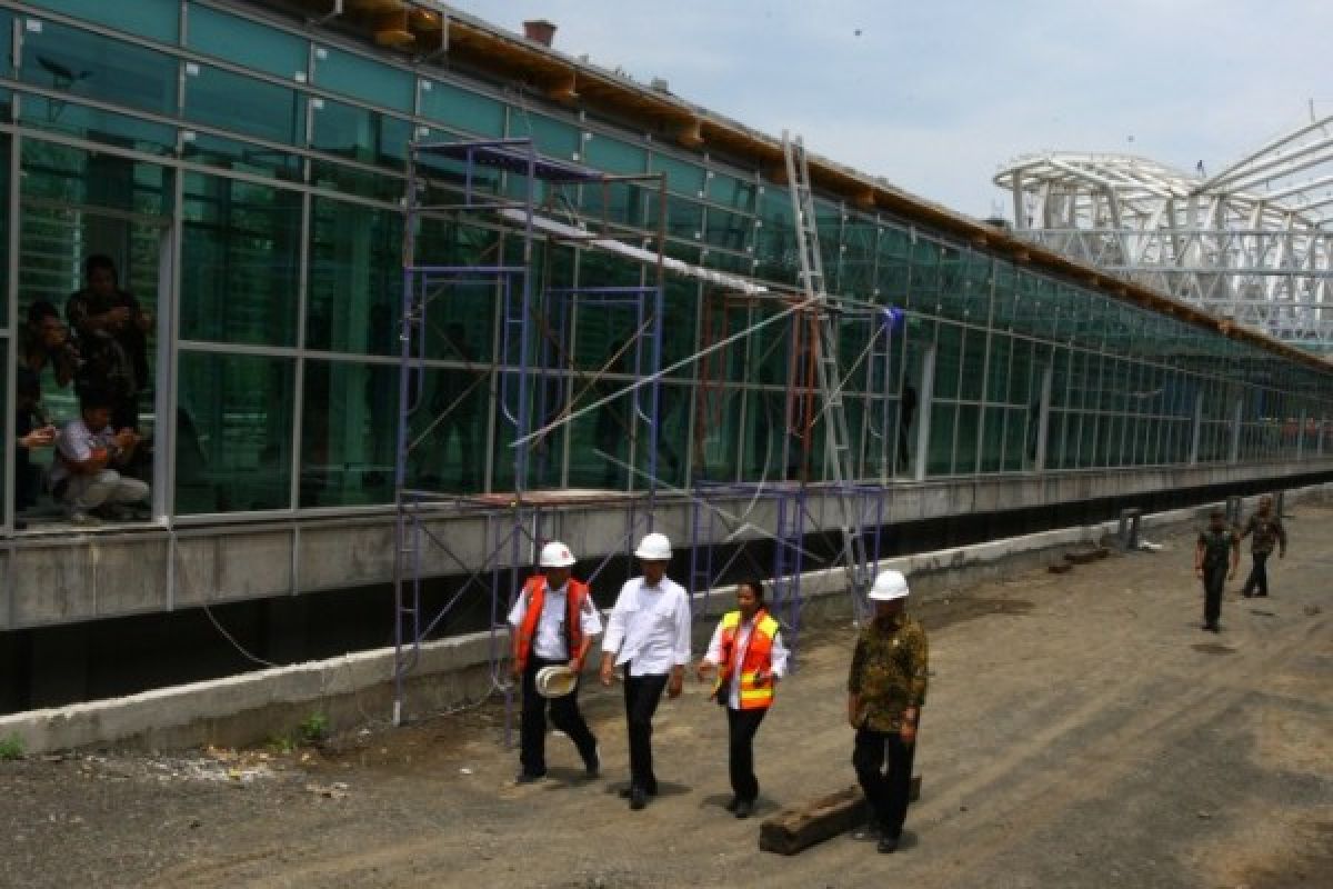 Presiden: BUMN tugasnya membangun infrastruktur sebanyak-banyaknya