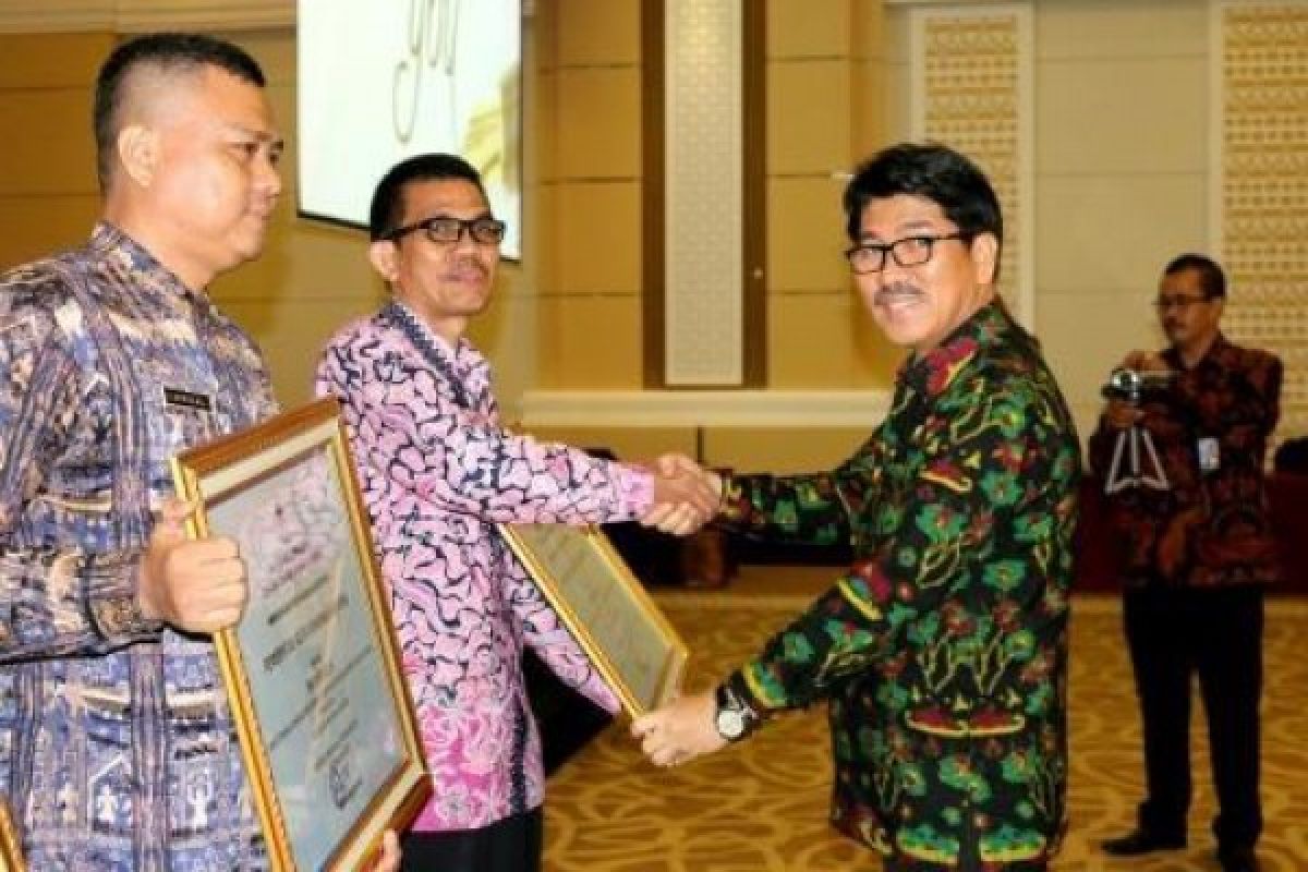 Pemprov Lampung Dapat Penghargaan dari Taspen  