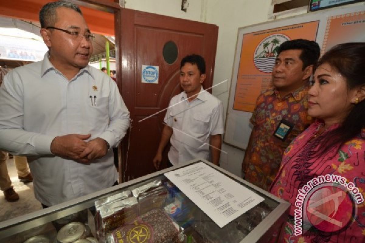 Menteri PDT Akui Bupati Sigi Bekerja Bangun Desa