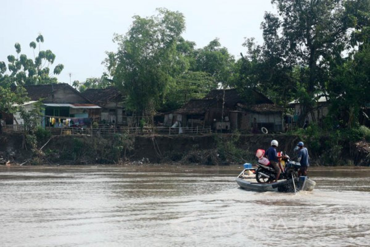 Belasan Rumah warga Bojonegoro Terancam Longsor