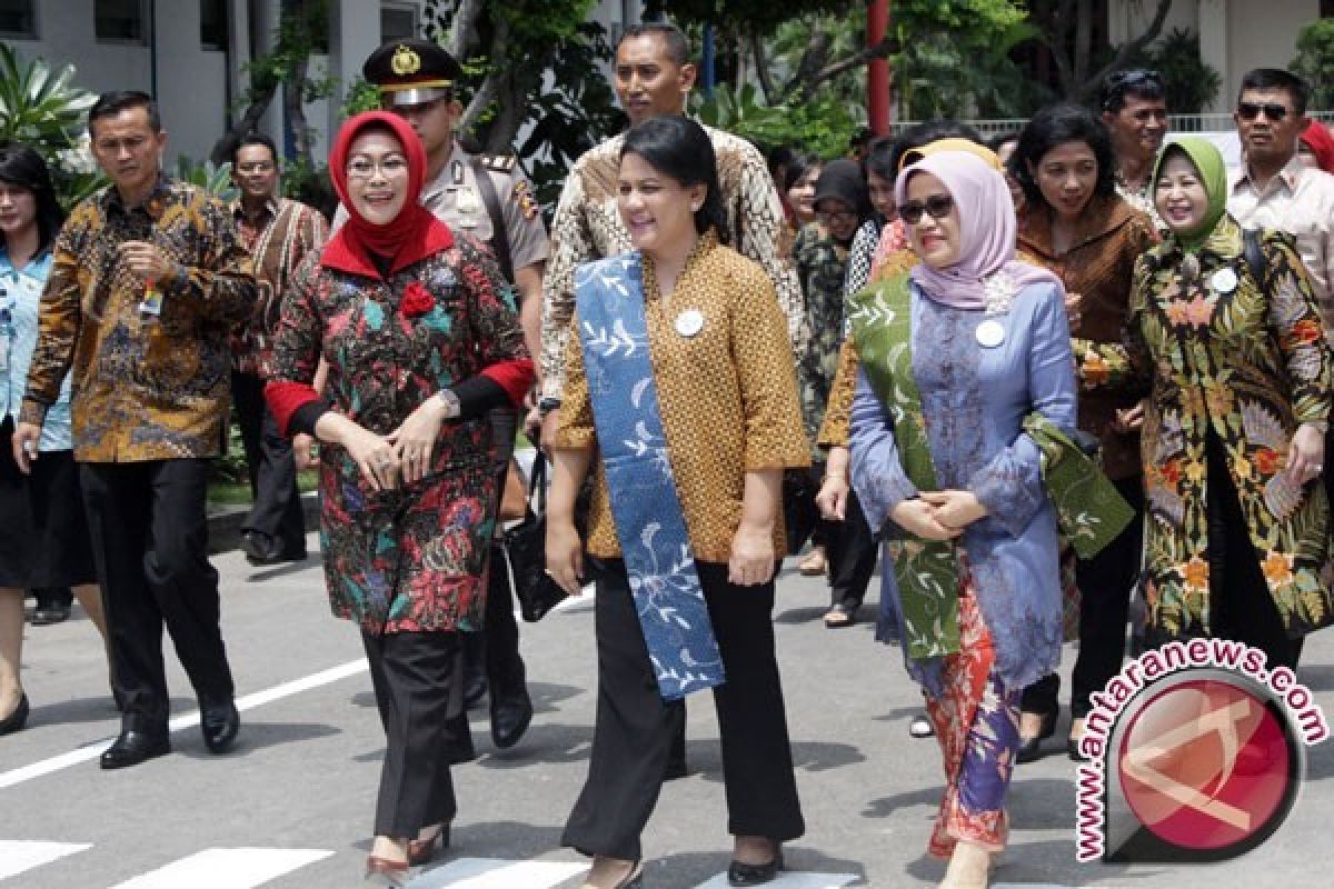 Ibu Iriana Jokowi, Ibu Mufidah JK rencanakan kunker ke Karanganyar