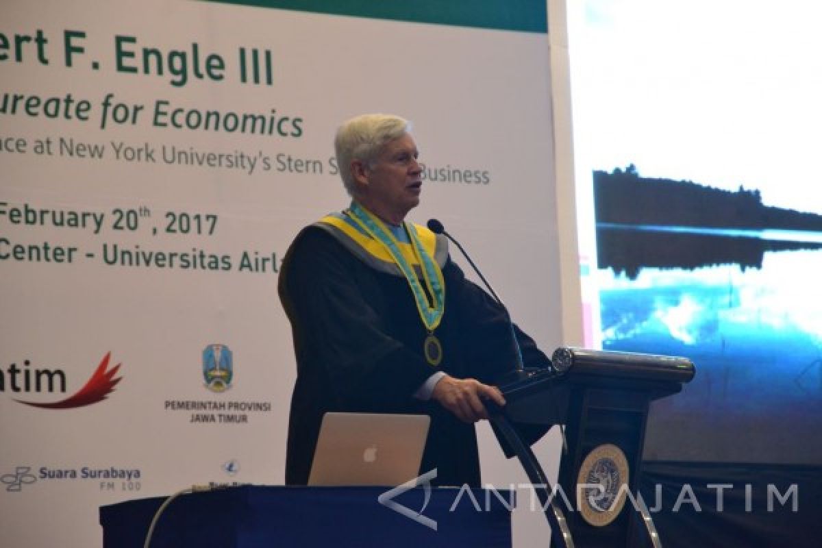 Peraih Nobel Kupas Prospek Stabilitas Finansial Global di Unair