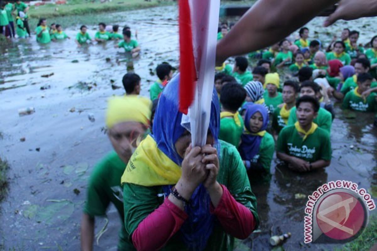 Koramil Berikan Bela Negara Kepada Siswa Bengkayang