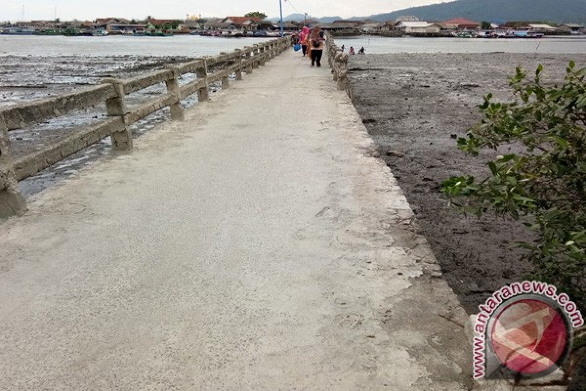 Pembatas Jembatan Pulau Pasaran "hilang"