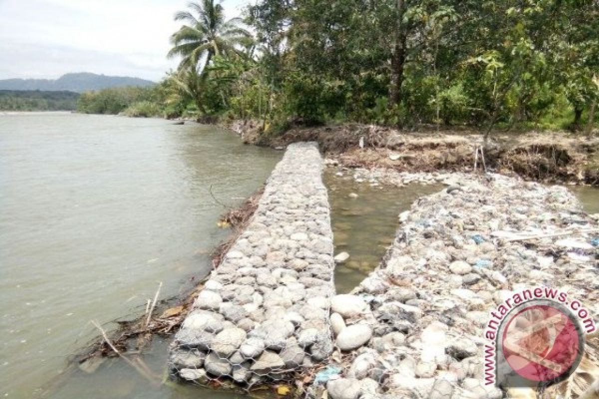 Perbaikan Tanggul Batangtoru Hampir Rampung