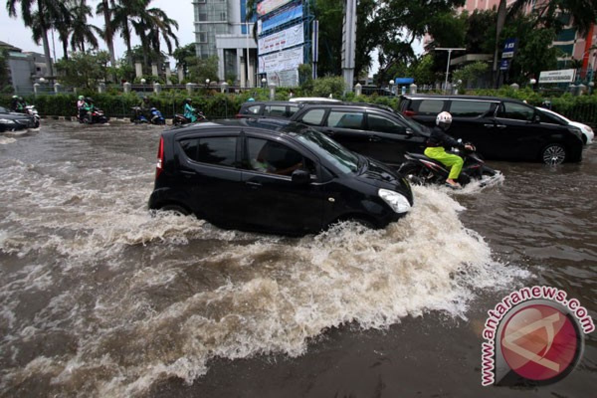 Air Force forms task force to help Jakarta`s flood victims