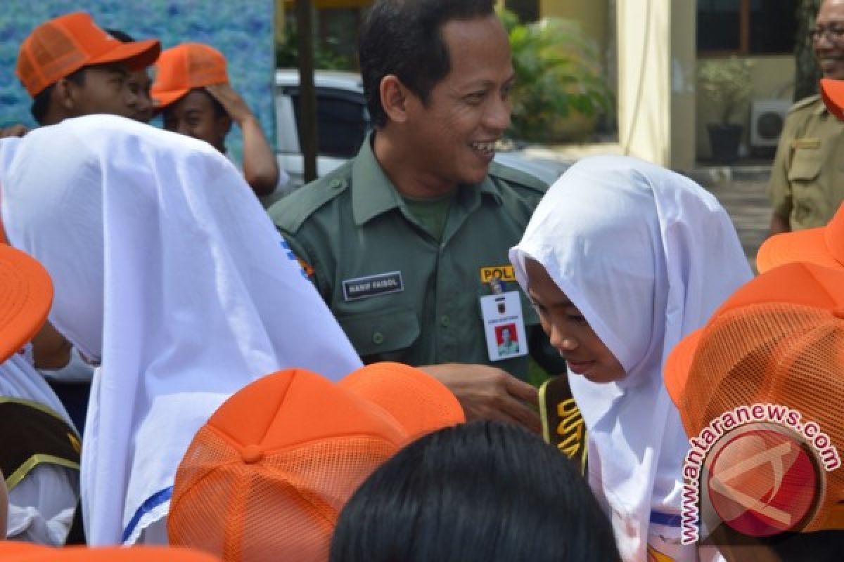 Dishut Kalsel  Edukasi Pelajar Peduli Hutan 