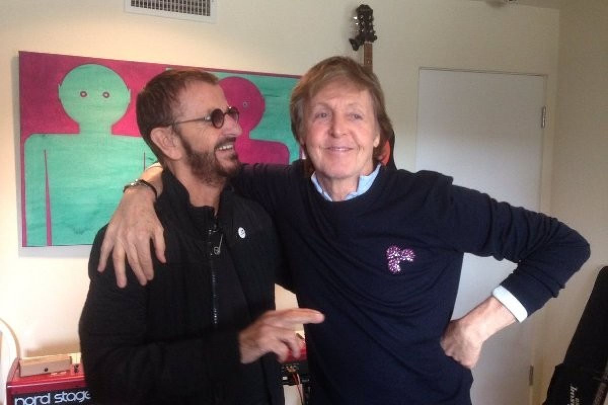 Paul McCartney dan Ringo Starr Beatles reuni di studio musik