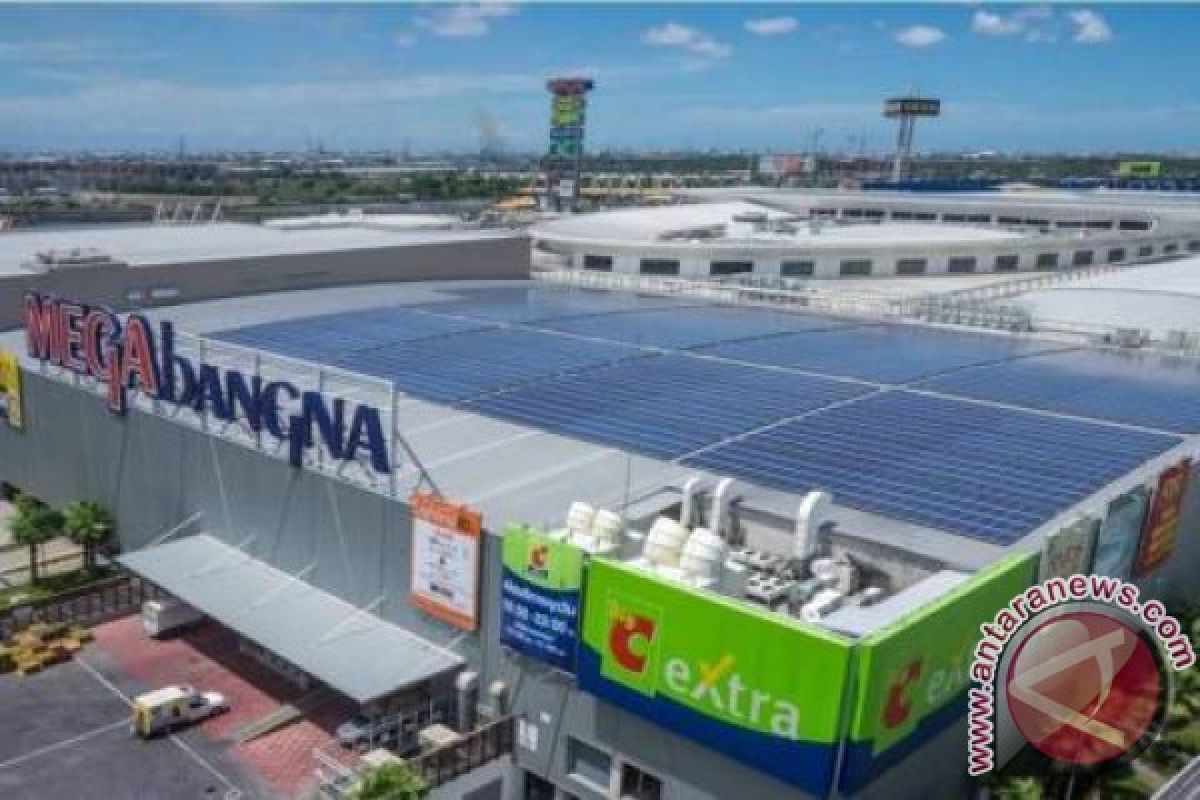 Phoenix Solar pumps renewable energy into IKEA store