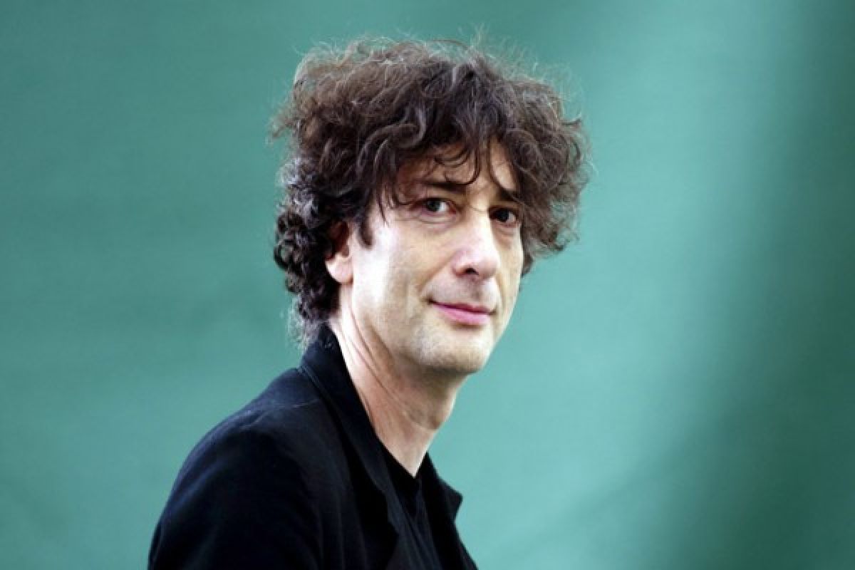 Famous writer Neil Gaiman appointed as UN goodwill ambassador for refugees