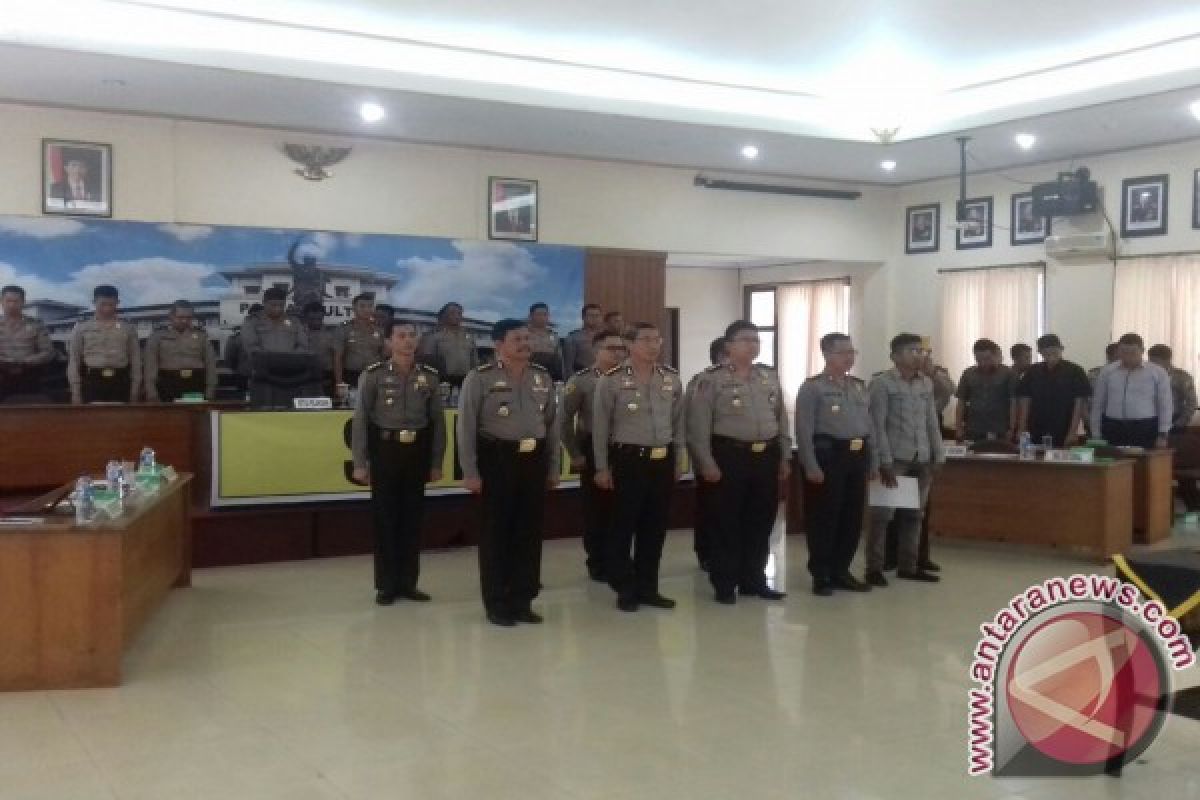 Ciptakan Polisi Profesional, Panitia Penerimaan Diambil Sumpah