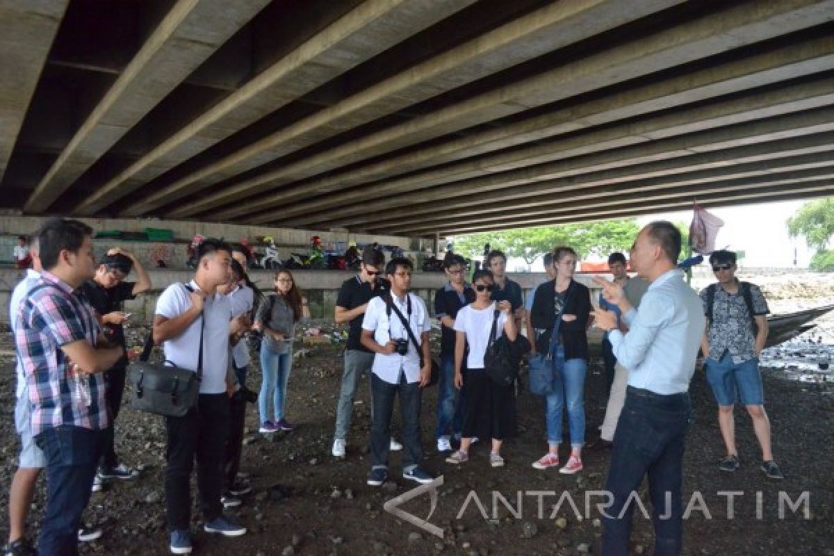 UNSW Australia Studi Banding ke UK Petra Surabaya