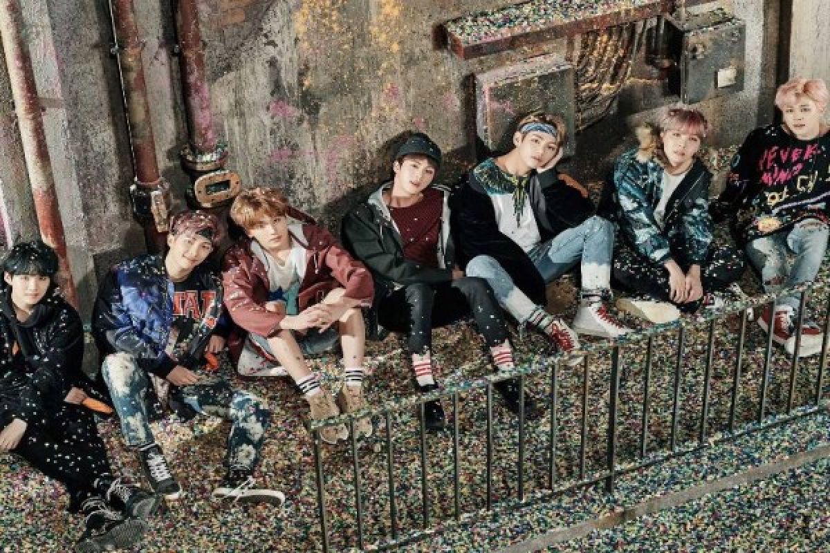 Album BTS "You Never Walk Alone" masuk chart Billboard