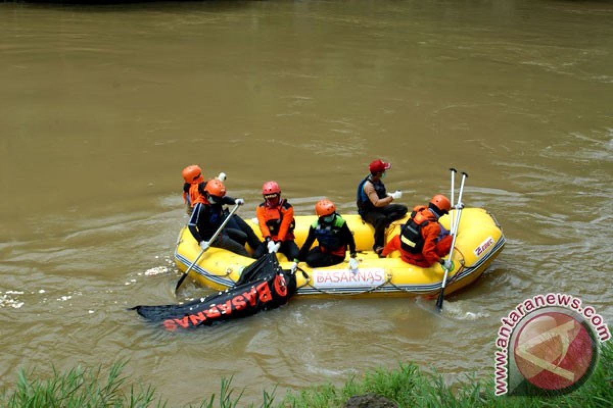 Jasad pemuda tenggelam di Sungai Cibareno-Sukabumi ditemukan tim SAR