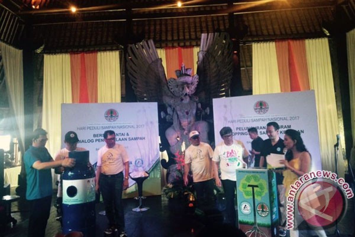 Aqua Sediakan Penampungan Sampah Kemasan di Bali